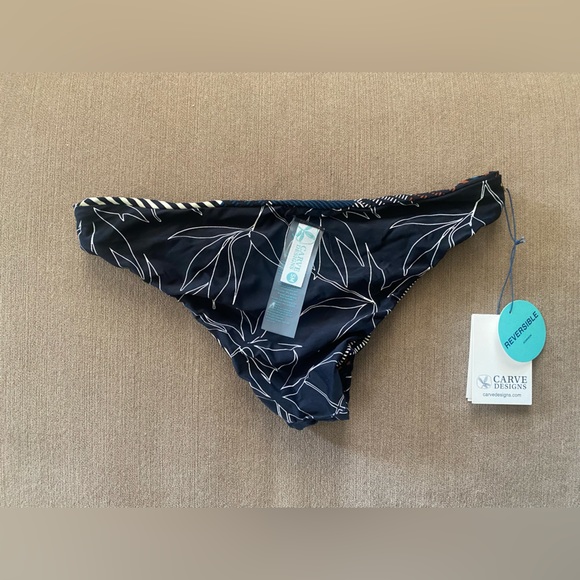 NWT Carve Designs Sanitas Reversible Swim Bottom- black floral, geo print Small - Picture 6 of 9